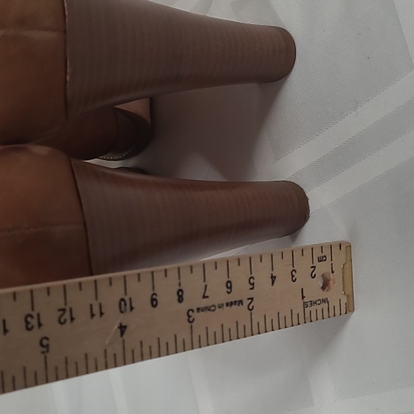 Kors Michael Kors Women's Peep Toe Heels - Picture 8 of 11